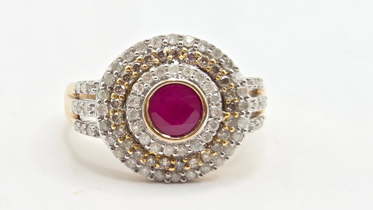 Vintage: 9ct Yellow Gold Ruby & 75-Diamond Art Deco Style Target Ring