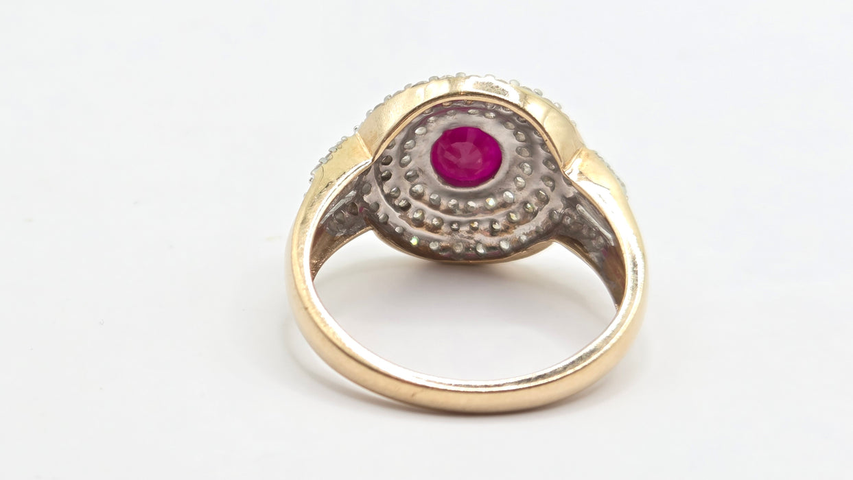 Vintage: 9ct Yellow Gold Ruby & 75-Diamond Art Deco Style Target Ring