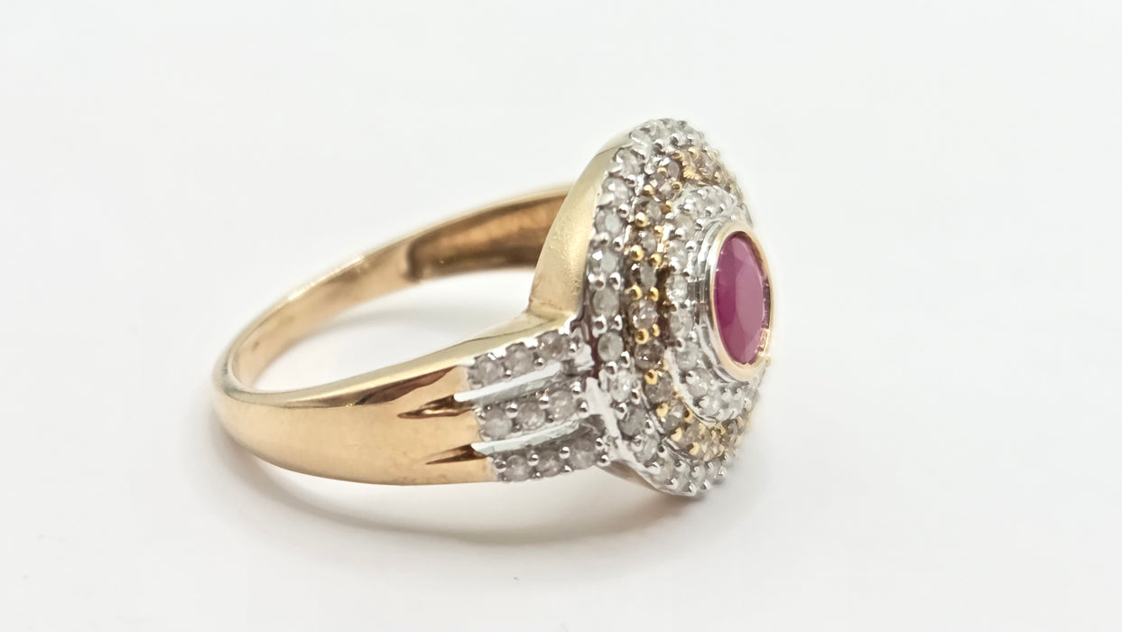 Vintage: 9ct Yellow Gold Ruby & 75-Diamond Art Deco Style Target Ring