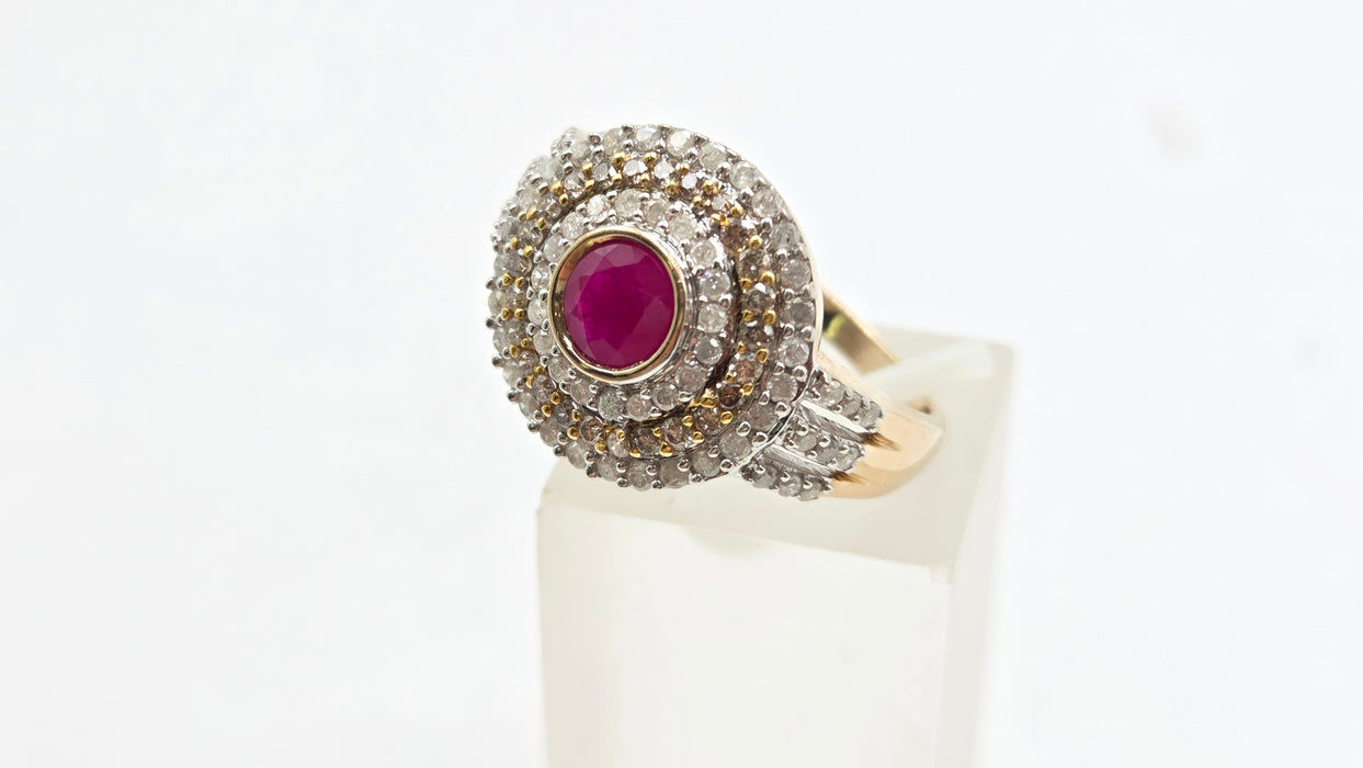 Vintage: 9ct Yellow Gold Ruby & 75-Diamond Art Deco Style Target Ring