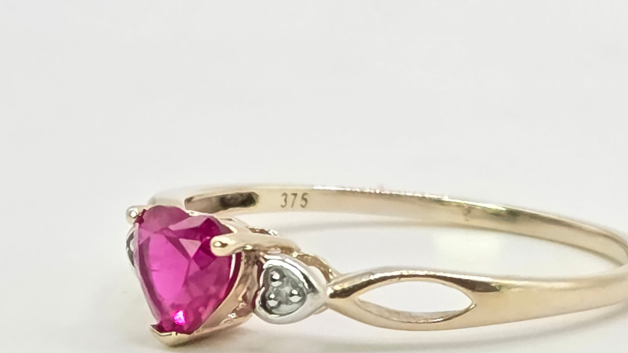 Vintage: 9ct Yellow Gold Ruby & Diamond Heart-Shaped Stacker Ring
