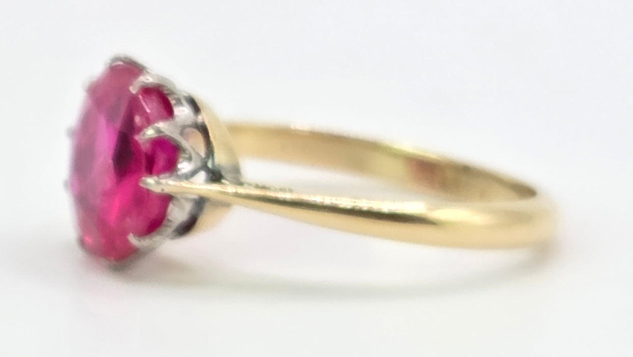 Vintage: 18ct Yellow Gold Ruby Solitaire Ring
