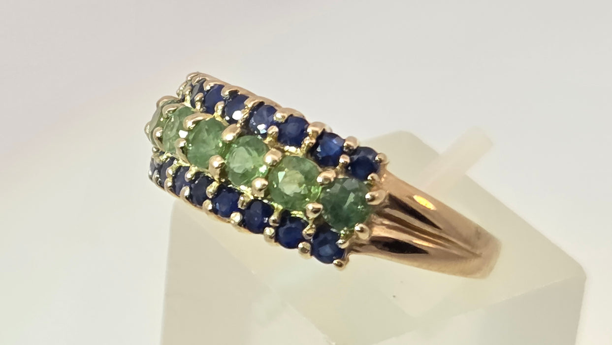 Vintage: 9ct Yellow Gold Blue & Green Sapphire Dress Ring