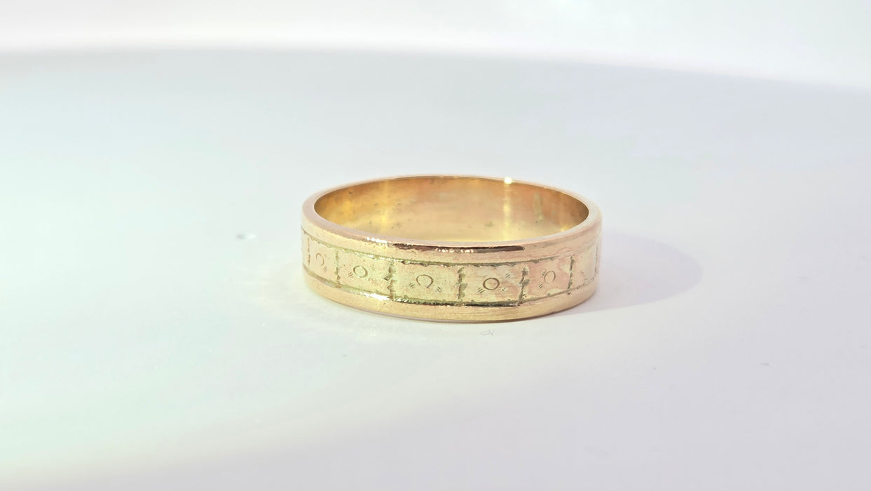 Vintage: 9ct Yellow Gold Decorative Wedding Band — From 1963