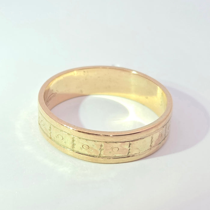 Vintage: 9ct Yellow Gold Decorative Wedding Band — From 1963
