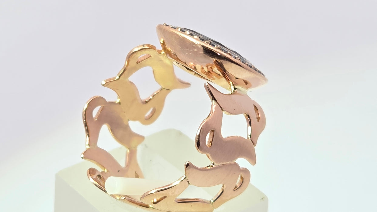 Vintage: 18ct Yellow Gold Modern Abstract Black Onyx & Black Diamond Cocktail Ring