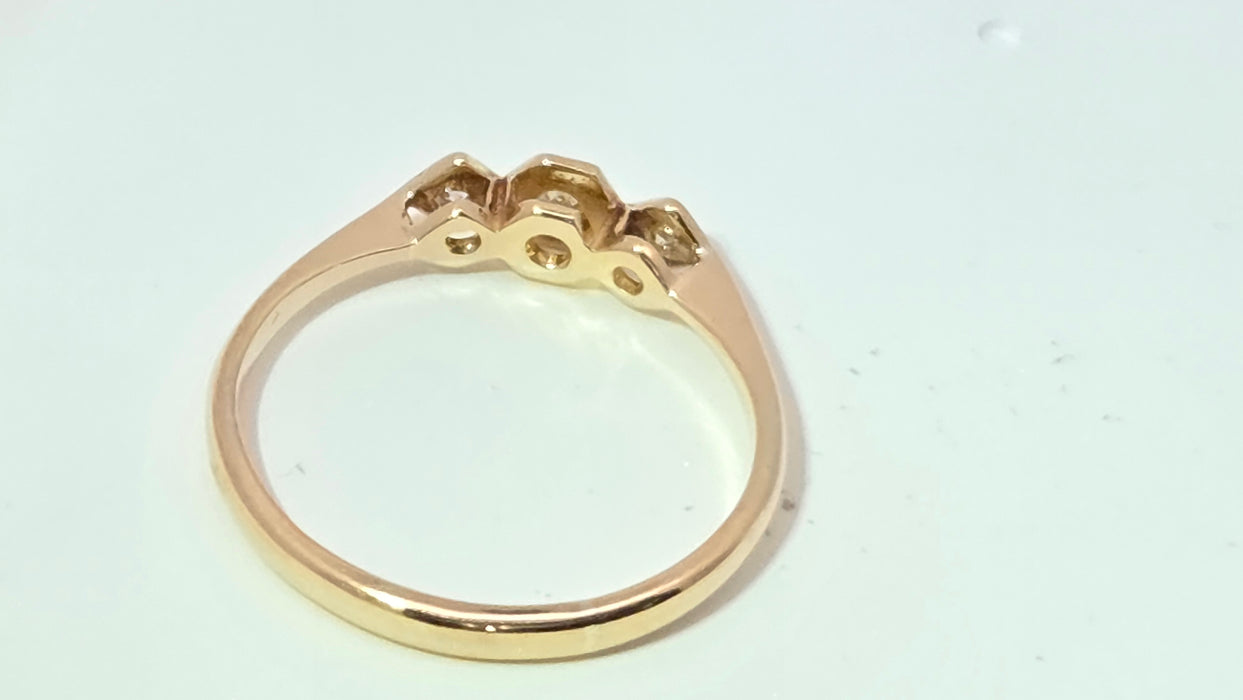 Vintage: 18ct Yellow Gold & Platinum Art Deco Diamond Trilogy Ring