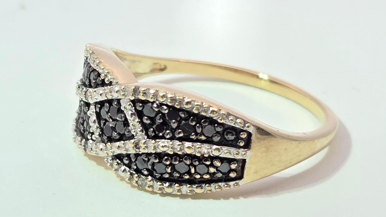 Vintage: 9ct Yellow Gold Black & White Diamond 0.25ct Dress Ring