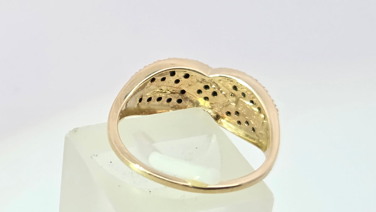 Vintage: 9ct Yellow Gold Black & White Diamond 0.25ct Dress Ring