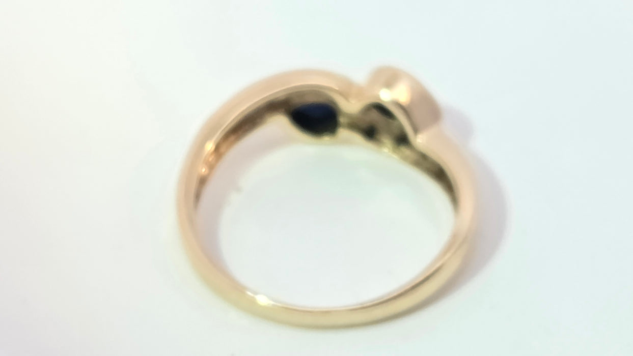 Vintage: 9ct Yellow Gold Sapphire & Diamond Bypass Ring