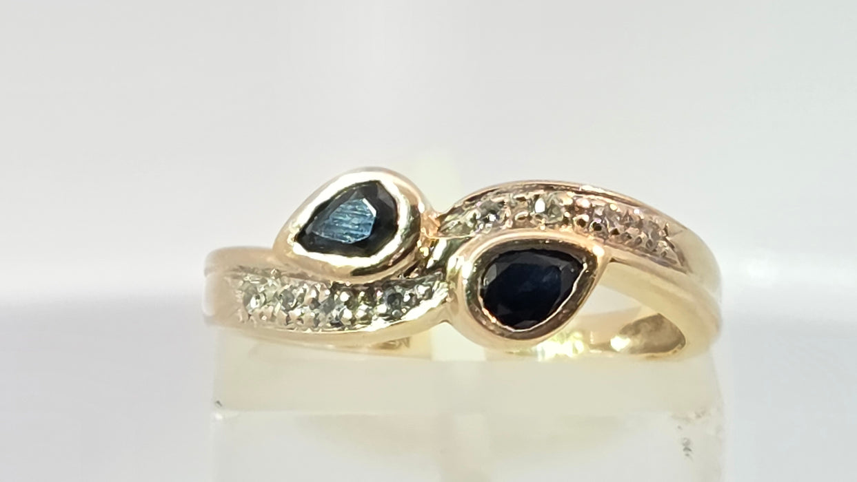Vintage: 9ct Yellow Gold Sapphire & Diamond Bypass Ring