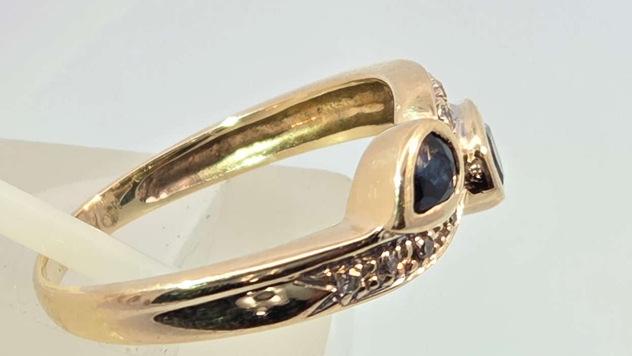 Vintage: 9ct Yellow Gold Sapphire & Diamond Bypass Ring