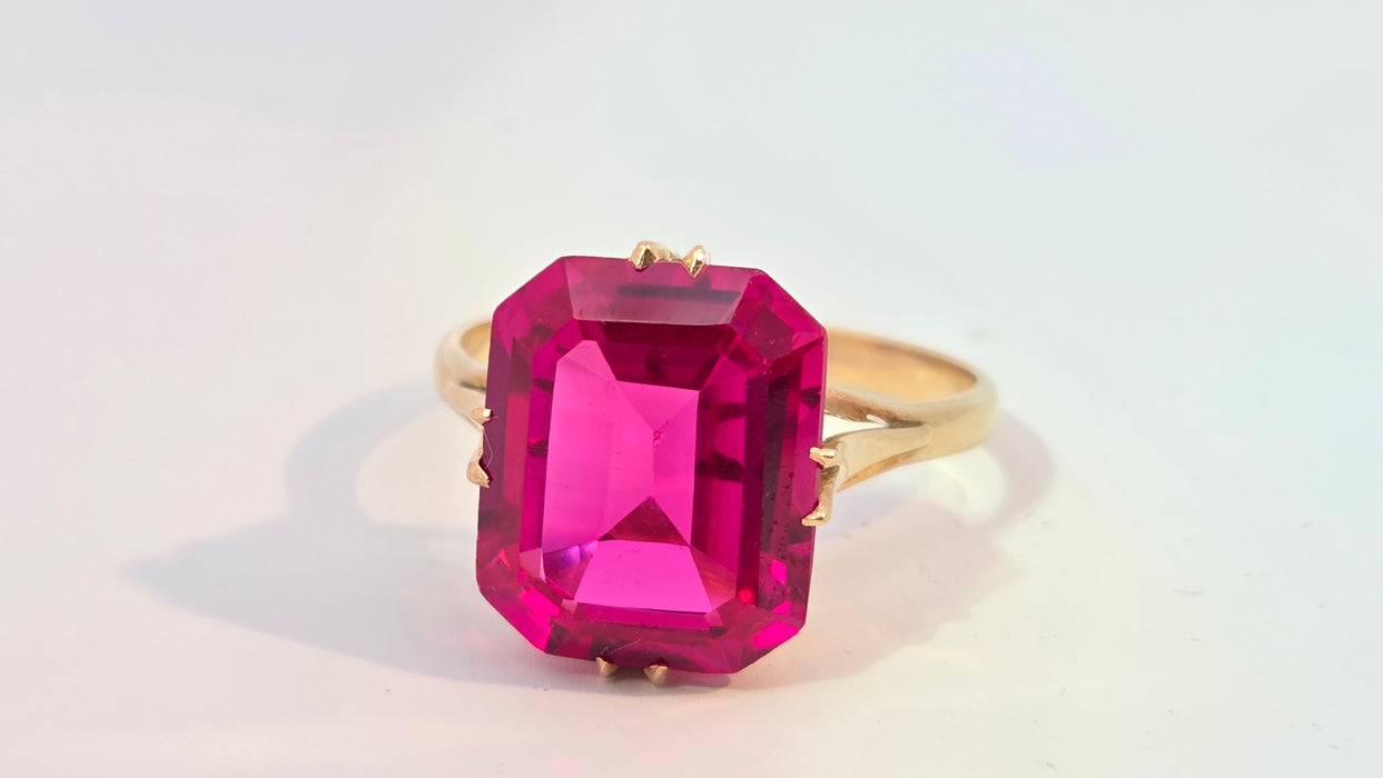 Vintage: Russian 14ct Yellow Gold Ruby Approx. 8ct Solitaire Ring