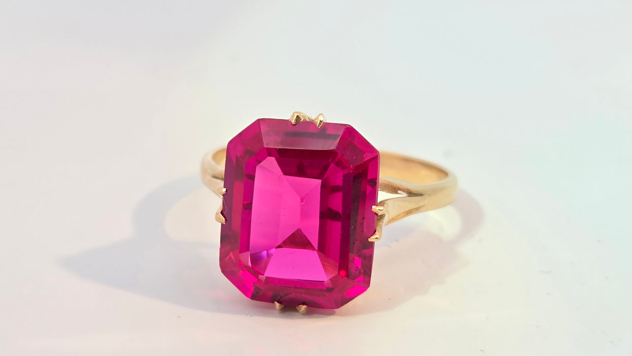 Vintage: Russian 14ct Yellow Gold Ruby Approx. 8ct Solitaire Ring
