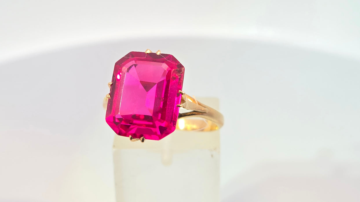 Vintage: Russian 14ct Yellow Gold Ruby Approx. 8ct Solitaire Ring