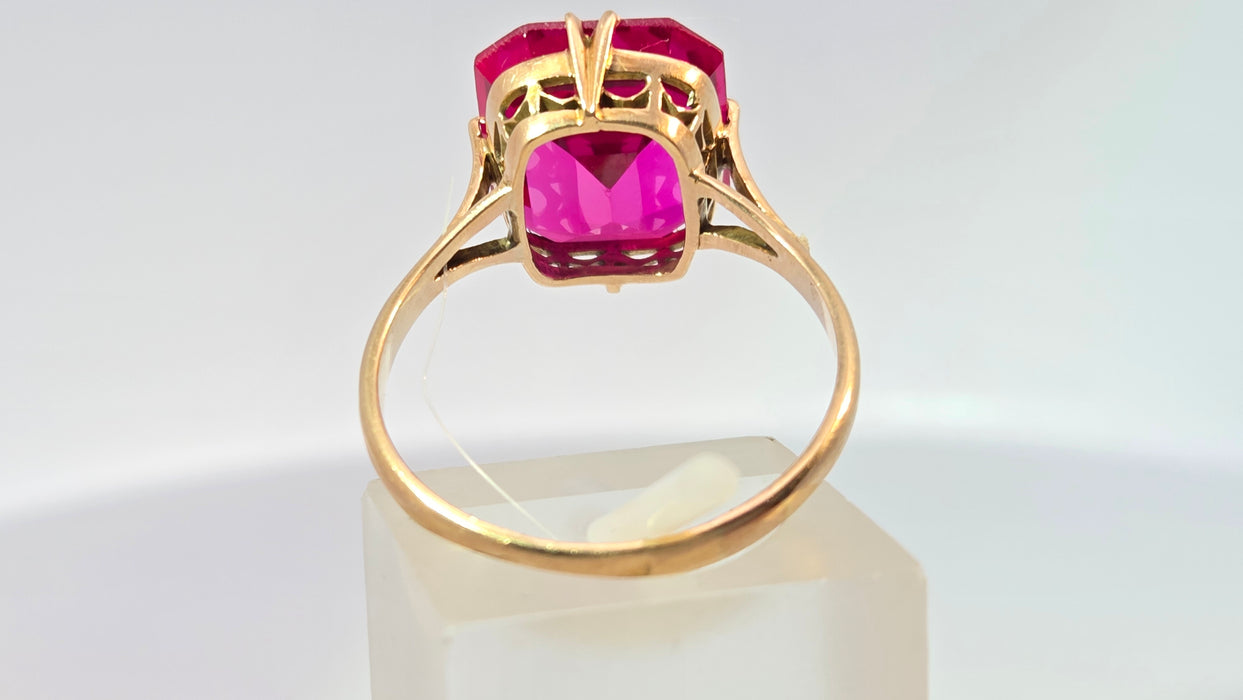 Vintage: Russian 14ct Yellow Gold Ruby Approx. 8ct Solitaire Ring