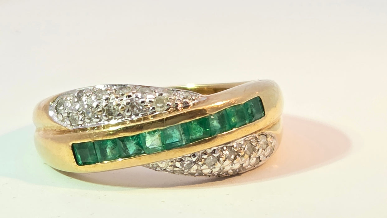 Vintage: 9ct Yellow Gold Emerald & Diamond Crossover Dress Ring