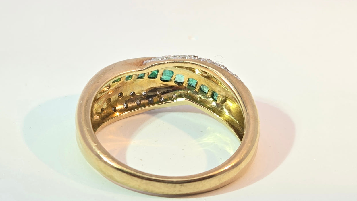 Vintage: 9ct Yellow Gold Emerald & Diamond Crossover Dress Ring