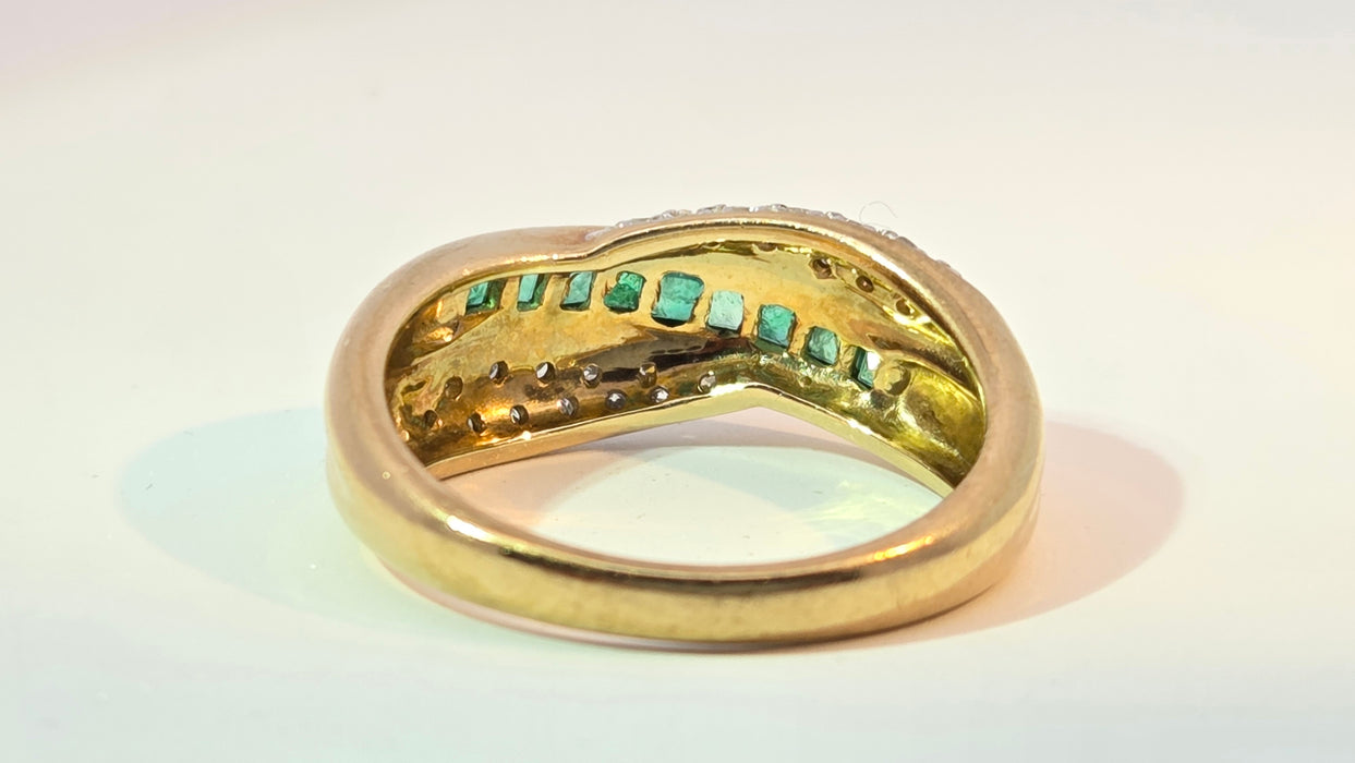 Vintage: 9ct Yellow Gold Emerald & Diamond Crossover Dress Ring
