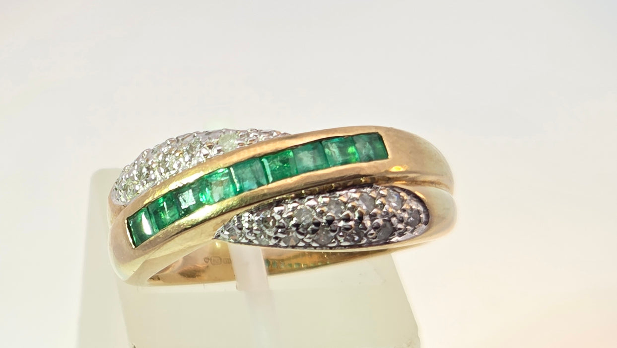 Vintage: 9ct Yellow Gold Emerald & Diamond Crossover Dress Ring