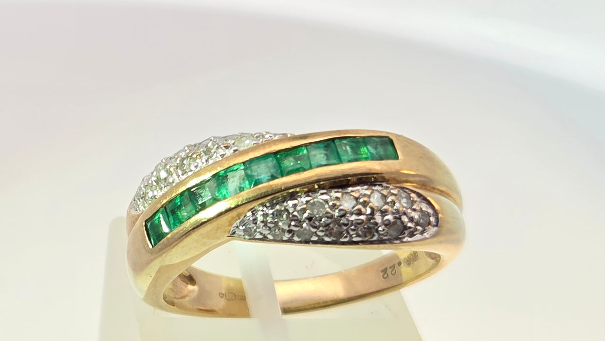 Vintage: 9ct Yellow Gold Emerald & Diamond Crossover Dress Ring