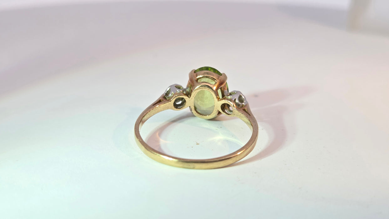 Vintage: 9ct Yellow Gold Peridot & Twin Diamond Three-Stone Ring — From 1998