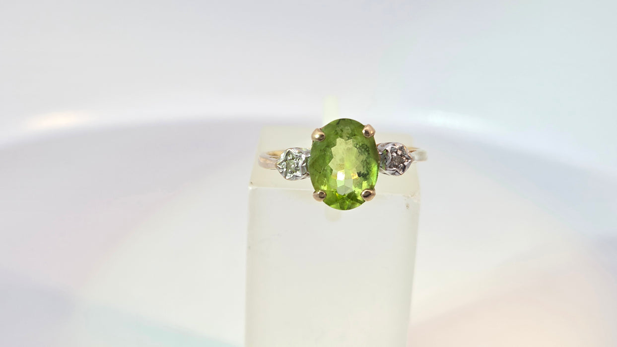 Vintage: 9ct Yellow Gold Peridot & Twin Diamond Three-Stone Ring — From 1998