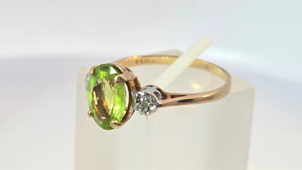 Vintage: 9ct Yellow Gold Peridot & Twin Diamond Three-Stone Ring — From 1998