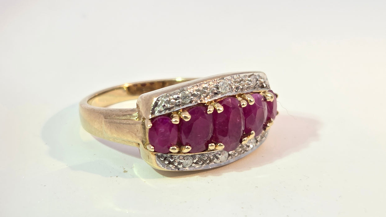 Vintage: 9ct Yellow Gold Ruby & Diamond Dress Ring