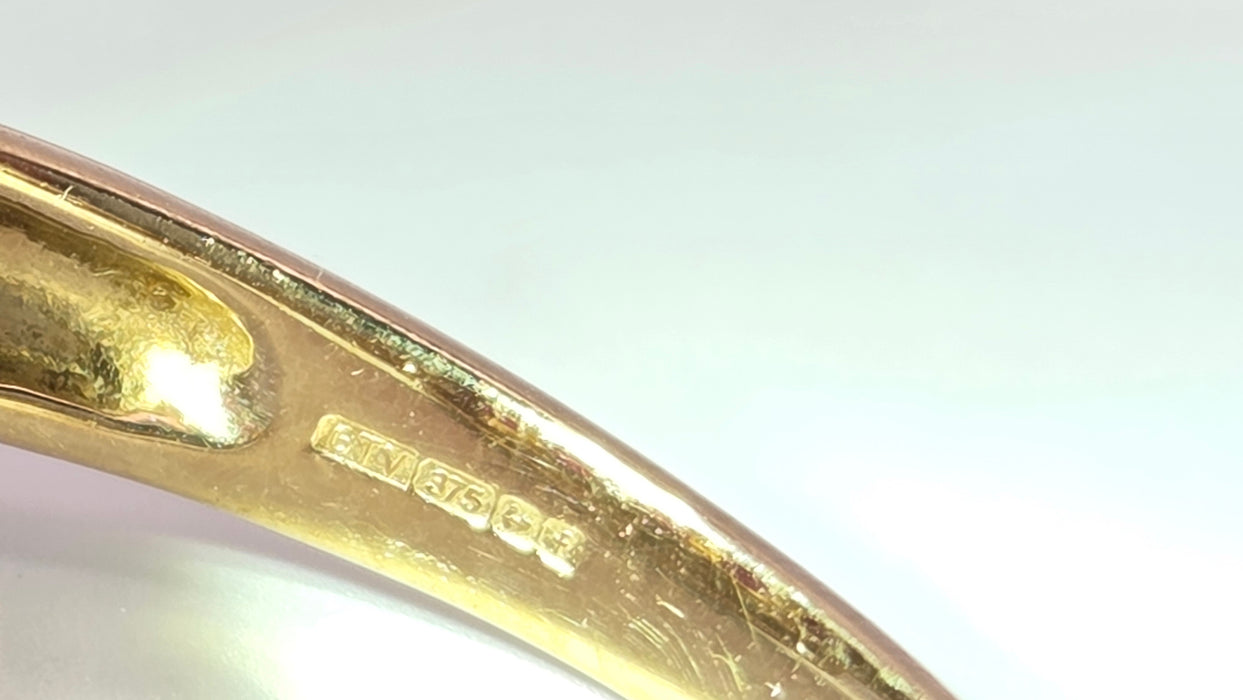 Vintage: 9ct Yellow Gold Ruby & Diamond Dress Ring