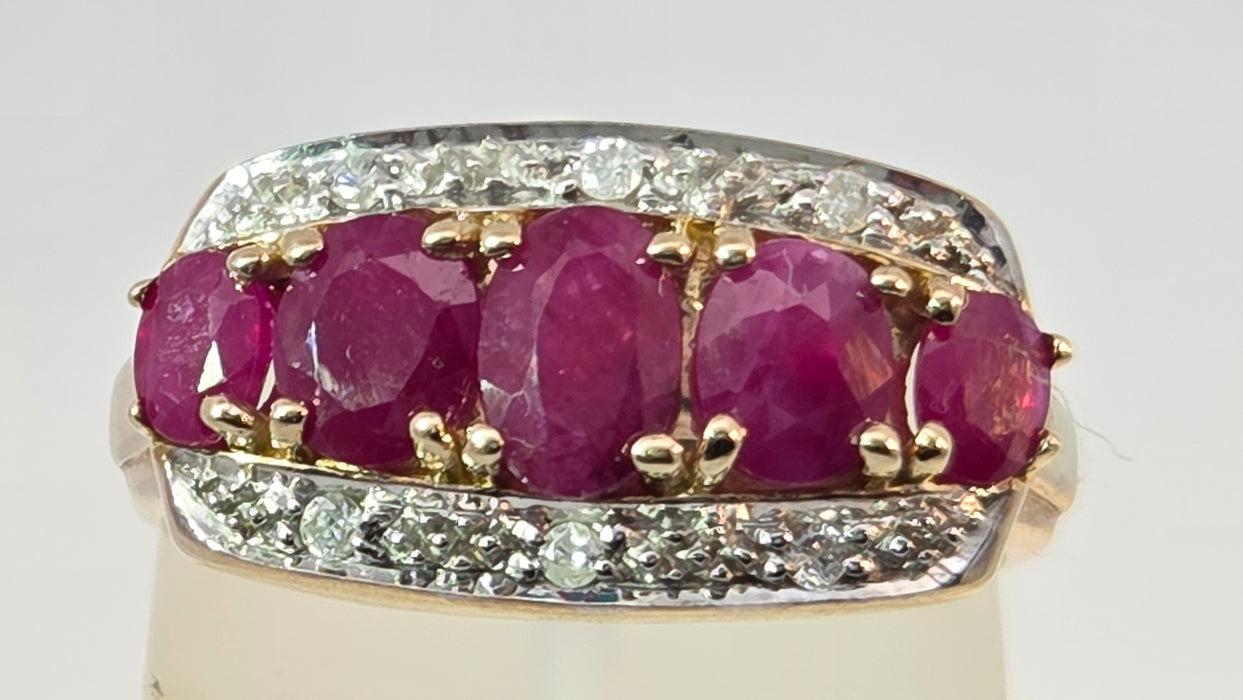Vintage: 9ct Yellow Gold Ruby & Diamond Dress Ring