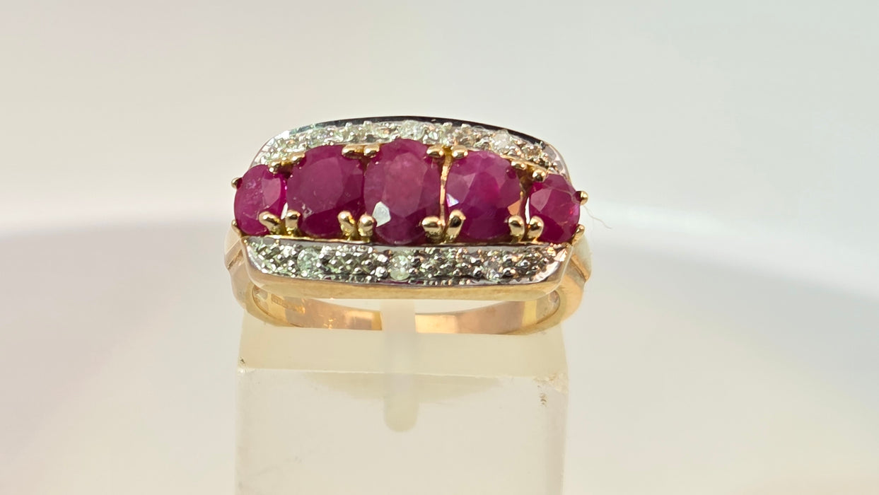 Vintage: 9ct Yellow Gold Ruby & Diamond Dress Ring