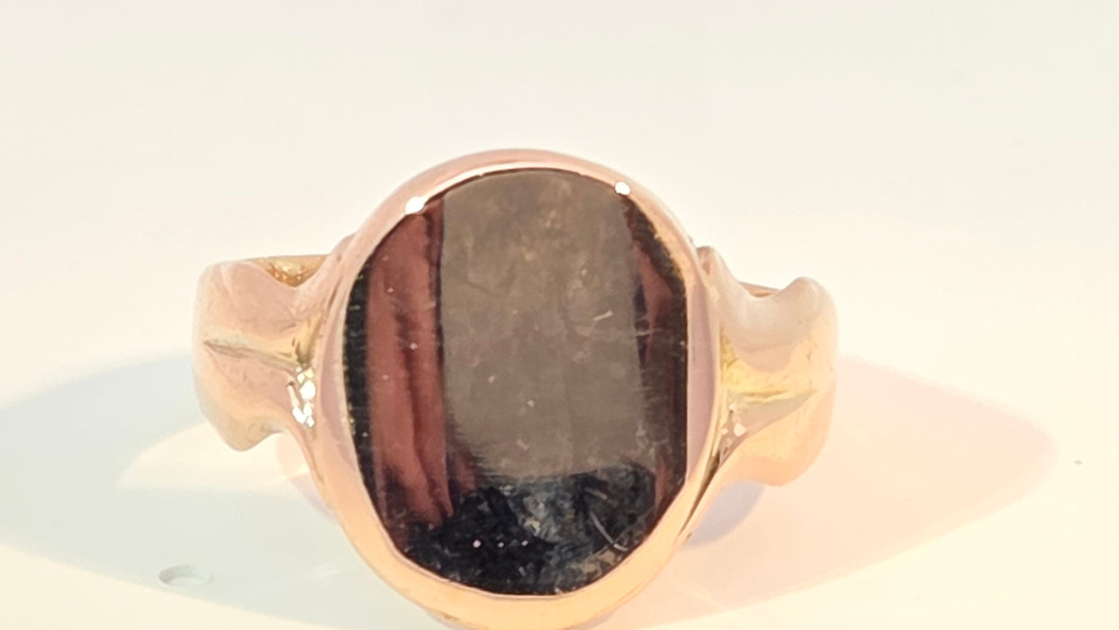 Antique: 9ct Rose Gold Signet Ring — From 1916
