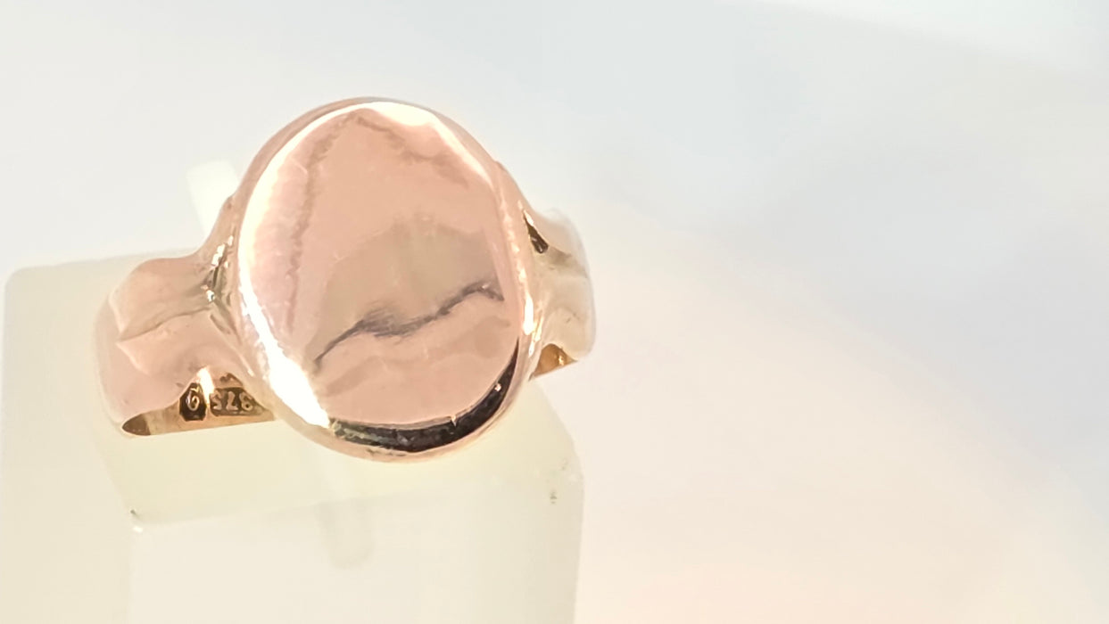 Antique: 9ct Rose Gold Signet Ring — From 1916