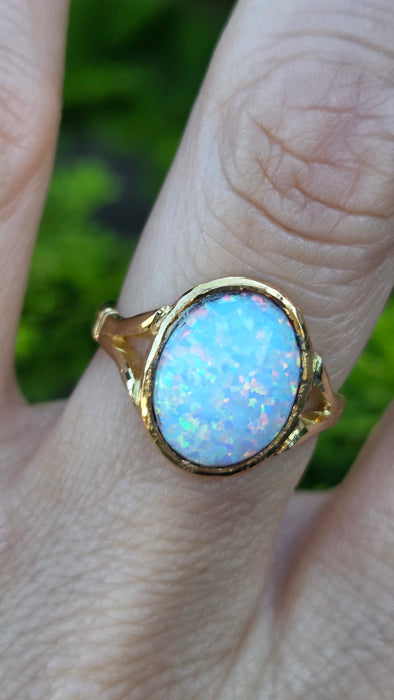 Vintage: 18ct Yellow Gold Opal Signet Ring — From 1958