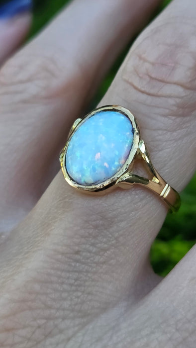 Vintage: 18ct Yellow Gold Opal Signet Ring — From 1958