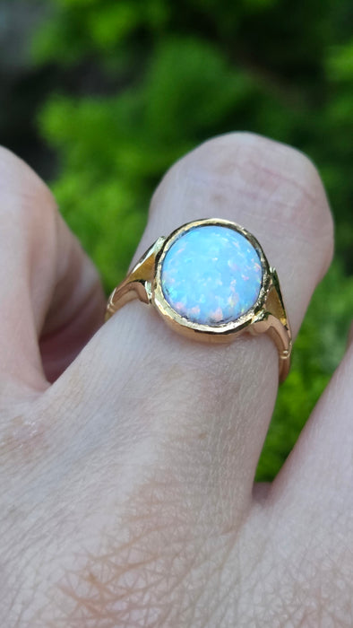 Vintage: 18ct Yellow Gold Opal Signet Ring — From 1958