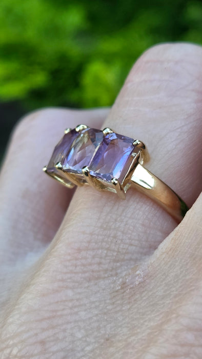 Vintage: 9ct Yellow Gold Ametrine Three-Stone Ring