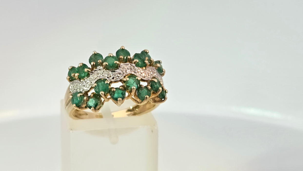Vintage: 9ct Yellow Gold Emerald & Diamond Dress Ring