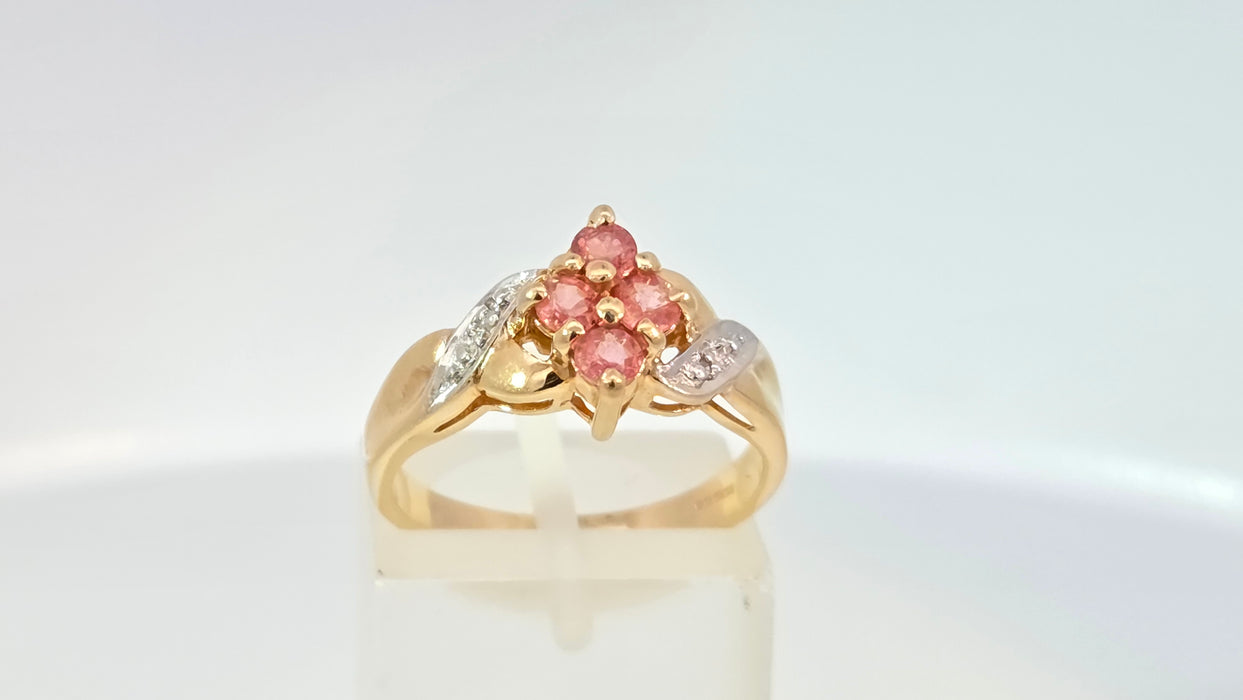 Vintage: 18ct Yellow Gold Padparadscha Sapphire & Diamond Ring