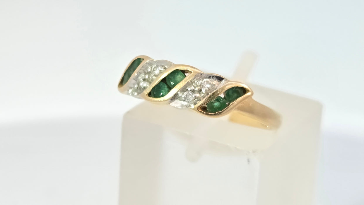 Vintage: 18ct Yellow Gold Emerald & Diamond Crossover Ring — From 1994