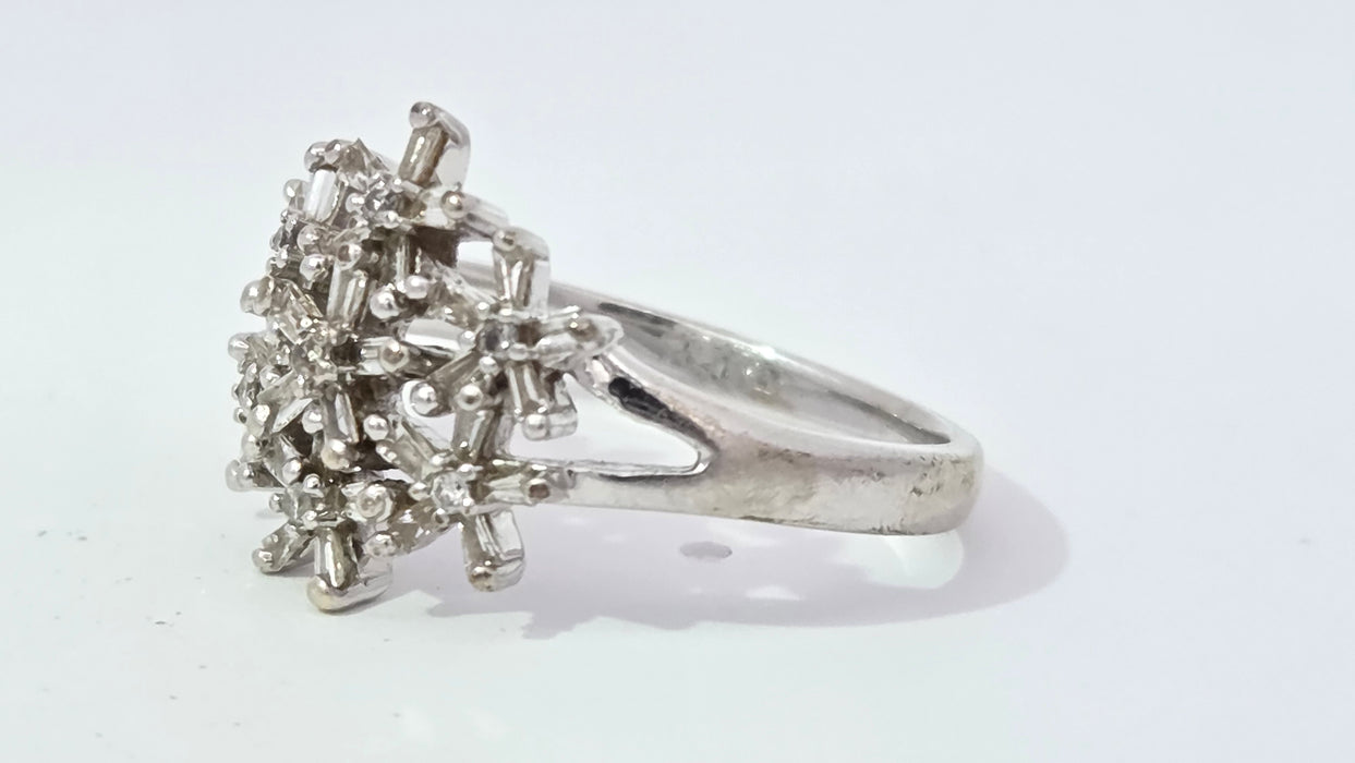 Vintage: 9ct White Gold Diamond Florets Ring