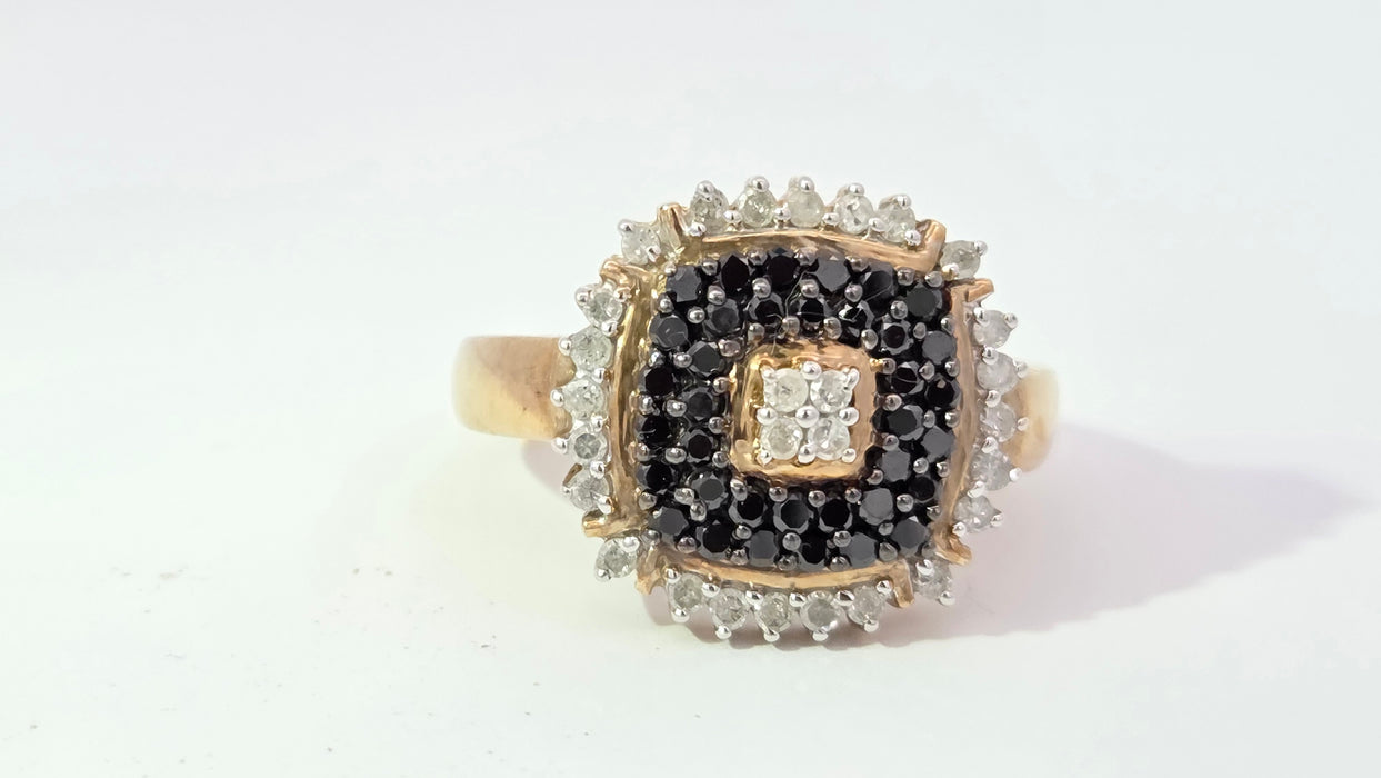 Vintage: 9ct Yellow Gold Black & White Diamond 1.01ct Art Deco-Style Dress Cluster Ring