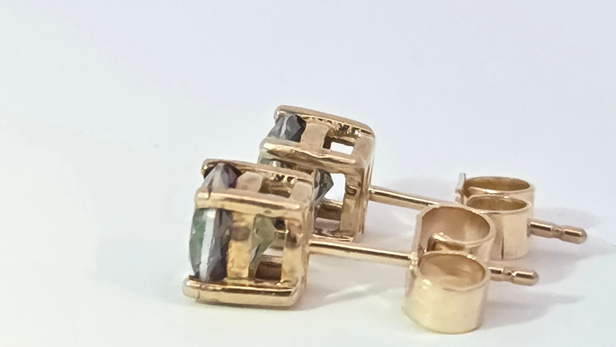 Vintage: 9ct Yellow Gold Mystic Topaz Stud Earrings