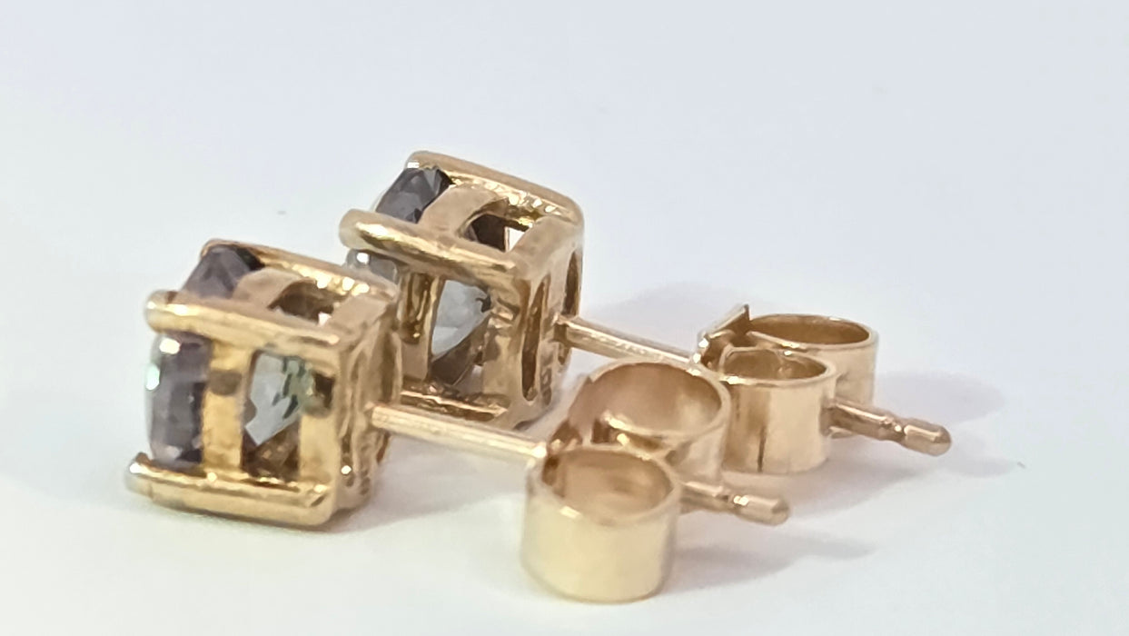 Vintage: 9ct Yellow Gold Mystic Topaz Stud Earrings