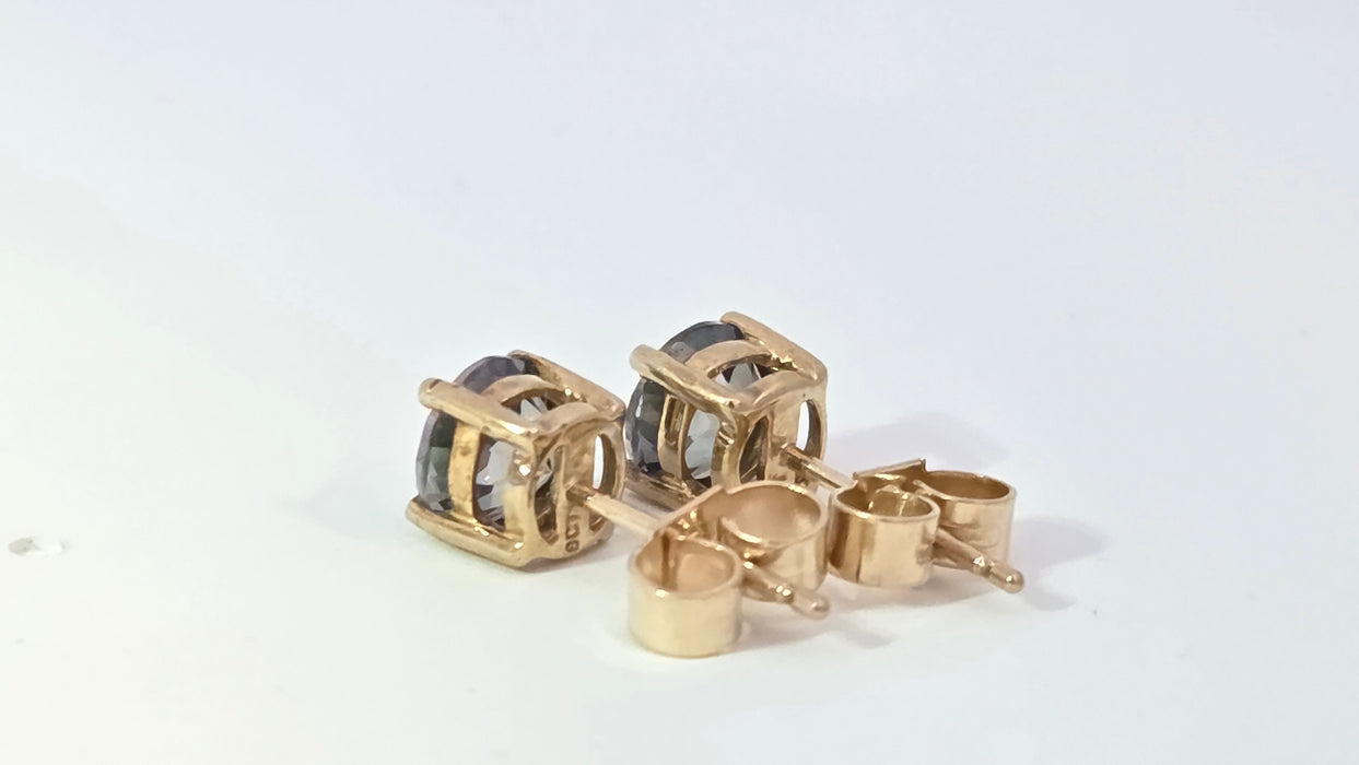 Vintage: 9ct Yellow Gold Mystic Topaz Stud Earrings