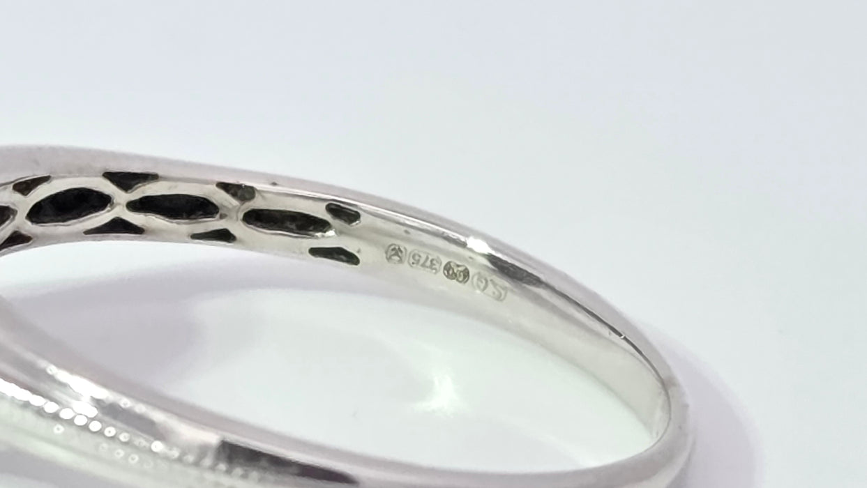 Vintage: 9ct White Gold Diamond 0.56ct Round Halo Cluster Ring