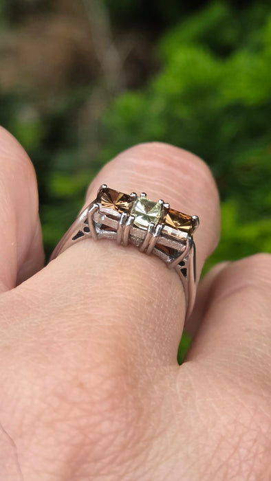 Vintage: 18ct White Gold Chocolate & White Diamond Three Stone Ring — 1.94ct