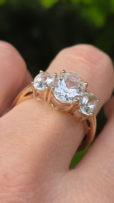 Vintage: 9ct Gold White Quartz Trilogy Ring