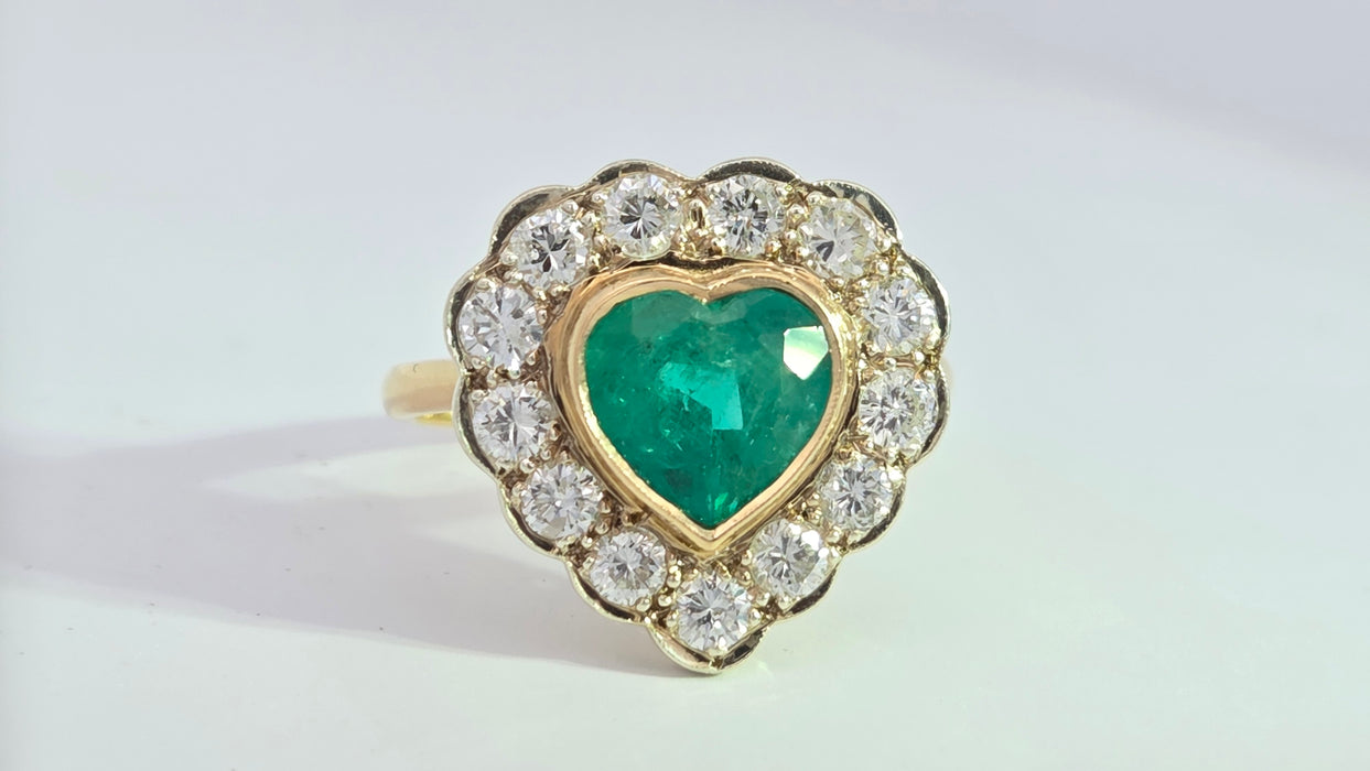 Vintage: 18ct Yellow Gold Emerald approx. 1.65ct & 13 Diamonds approx. 1ct Heart-Shaped Dress Ring